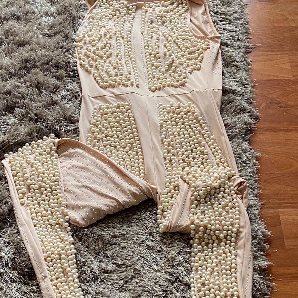 Pearl cat suit